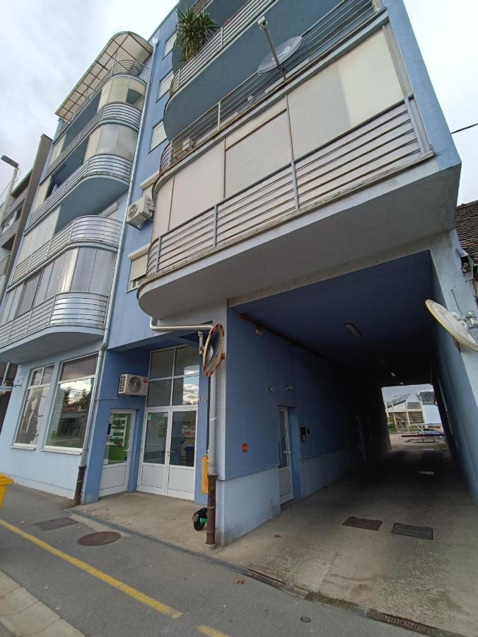 Ferienwohnung Arena Osijek Exterior foto